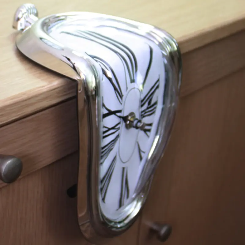 2022 New Novel Surreal Melting Distorted Wall Clocks - Image 3