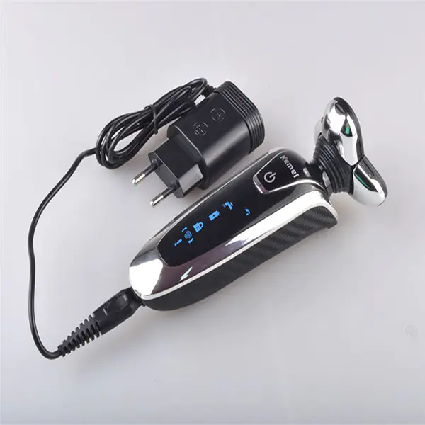 4-Blade Rechargeable Men's Shaver and Grooming Set - Image 9