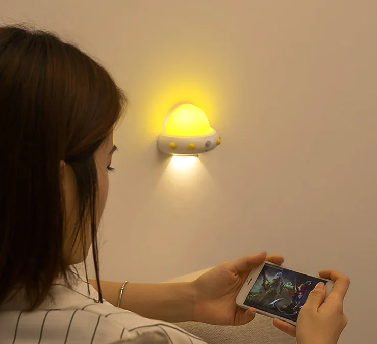 Creative UFO LED Night Light with Remote Control - Image 4