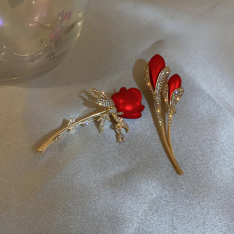 Diamond Inlaid Rose Tulip Brooch with Elegant Design - Image 4