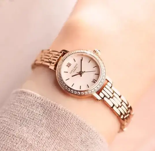 Elegant Small Dial Watch for Women - Image 3
