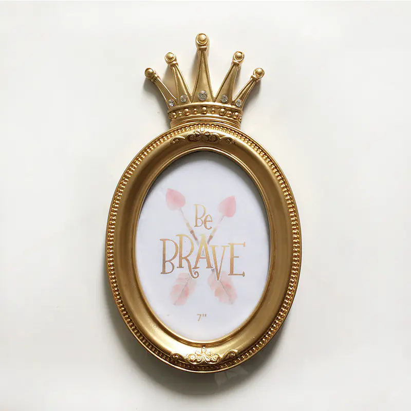 European Nordic Crown Photo Frame in Gold Resin - Image 6