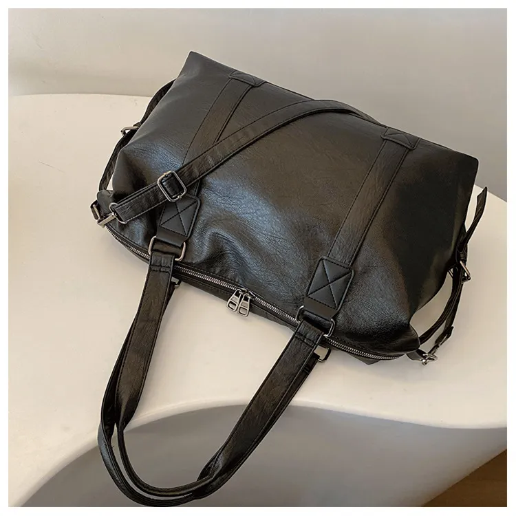 Fashion Women's Hand Carrying Large Capacity Shoulder Bag - Image 2