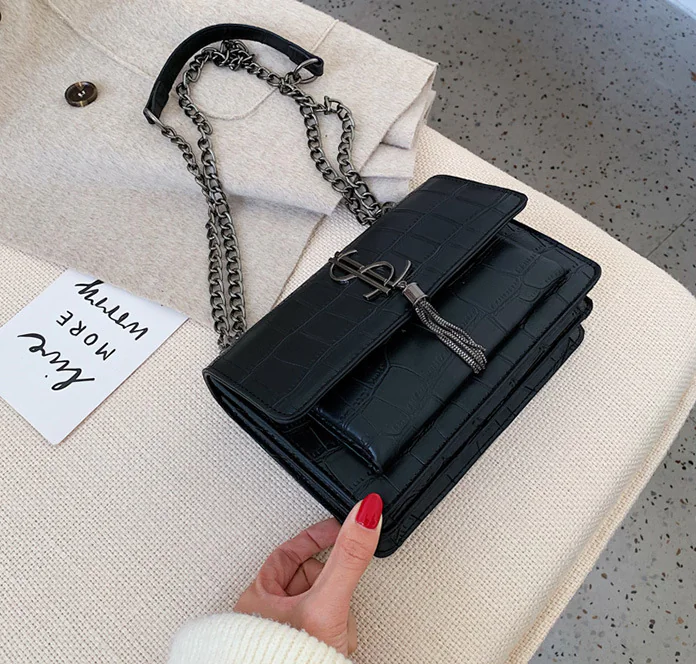 Fashionable Crocodile Pattern Tassel Women's Crossbody Bag - Image 6