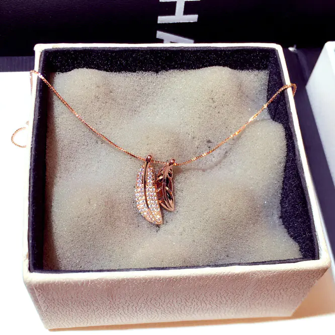 Fashionable Korean Style Leaf Pendant Choker Necklace - Image 4