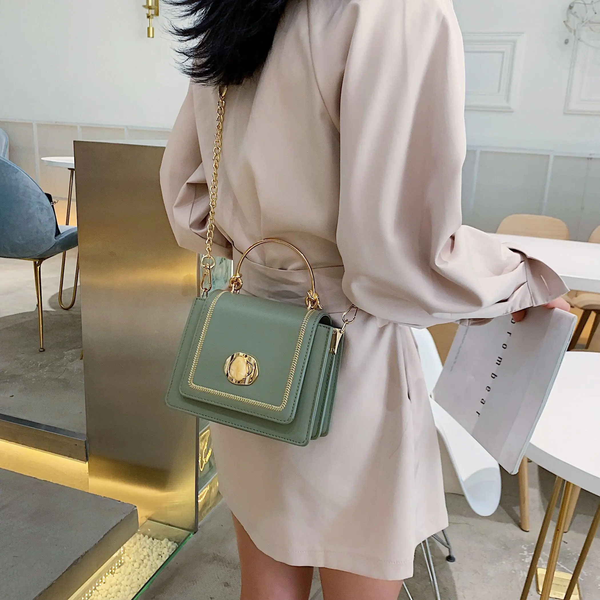 Fashionista Crossbody Bag - Image 3