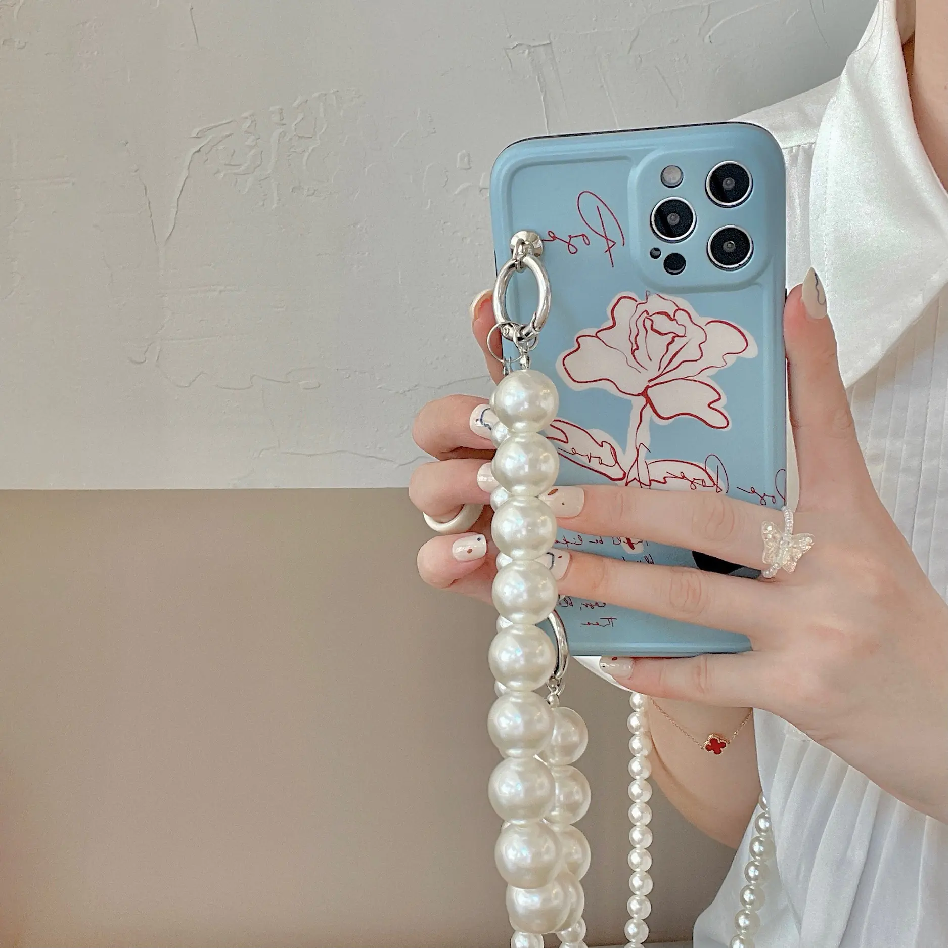 Flower Pearl Silicone Phone Case for Messenger - Image 11