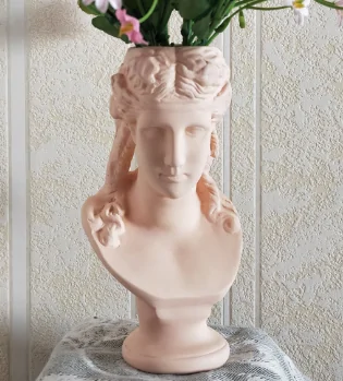 Handmade Venus Flowerpots - Image 7