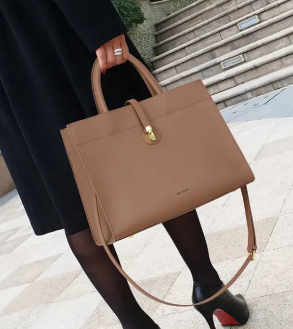 Ladies Handbag - Image 4