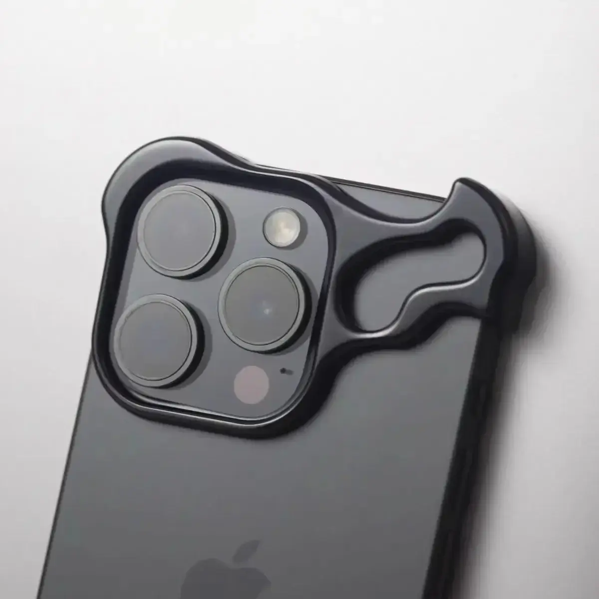 Luxury Irregular Aluminum Alloy Bumper Case - Image 4