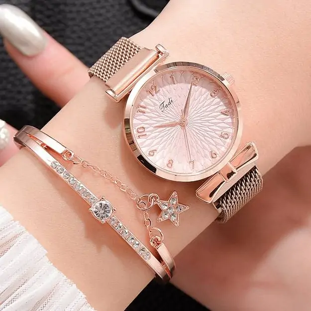 Luxury Magnetic Quartz Bracelet Watches - Image 16