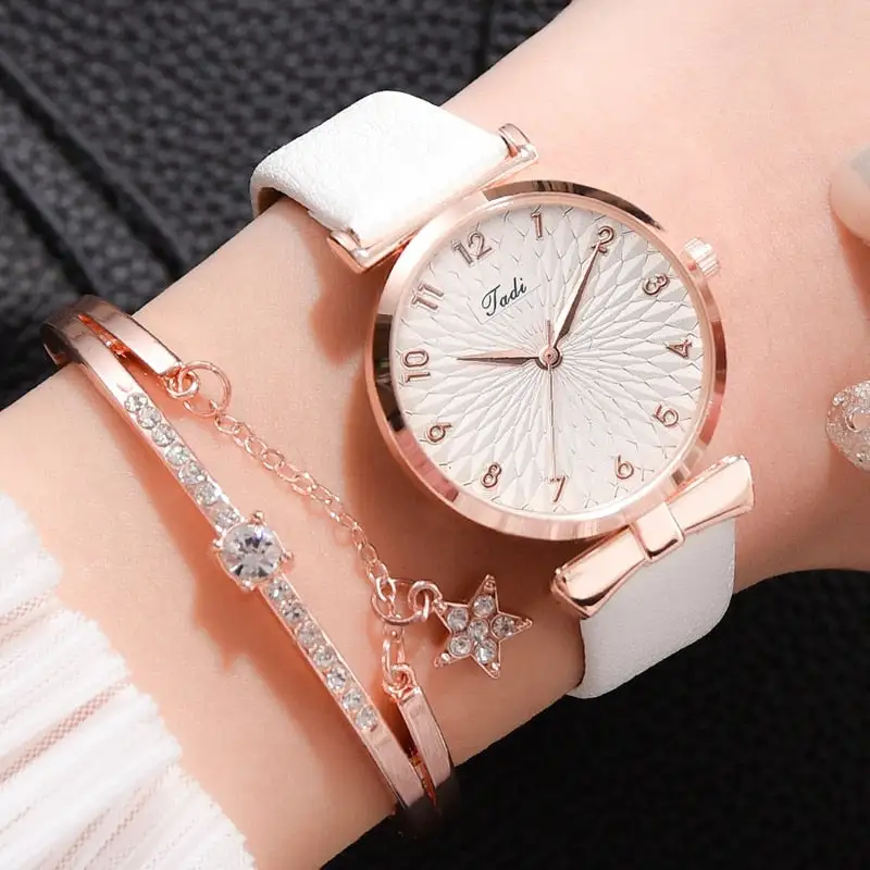 Luxury Magnetic Quartz Bracelet Watches - Image 5