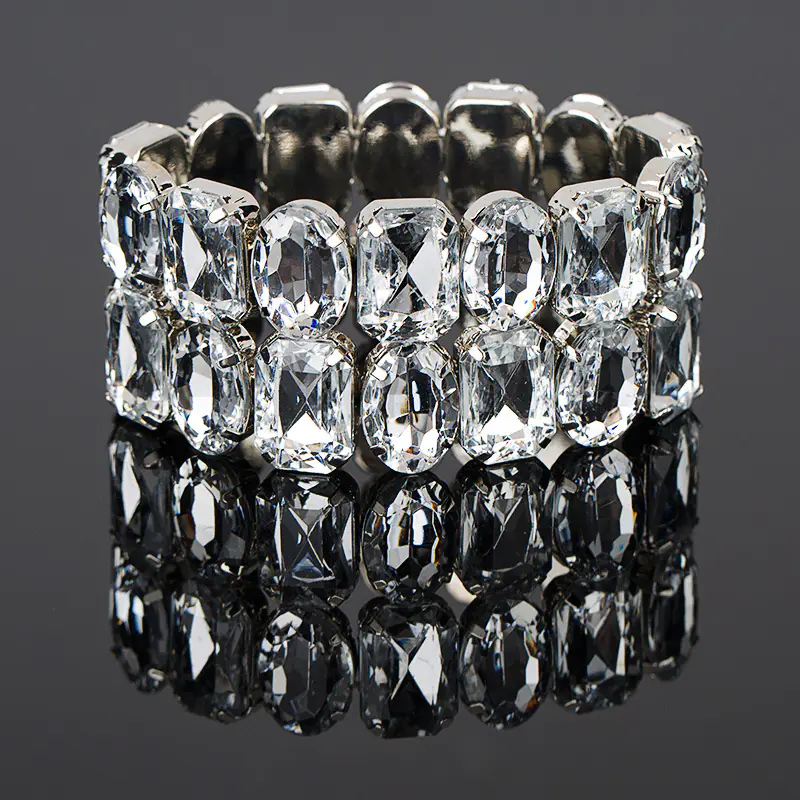 Luxury Rhinestone Classic All-Match Fashion Bracelet - Image 2