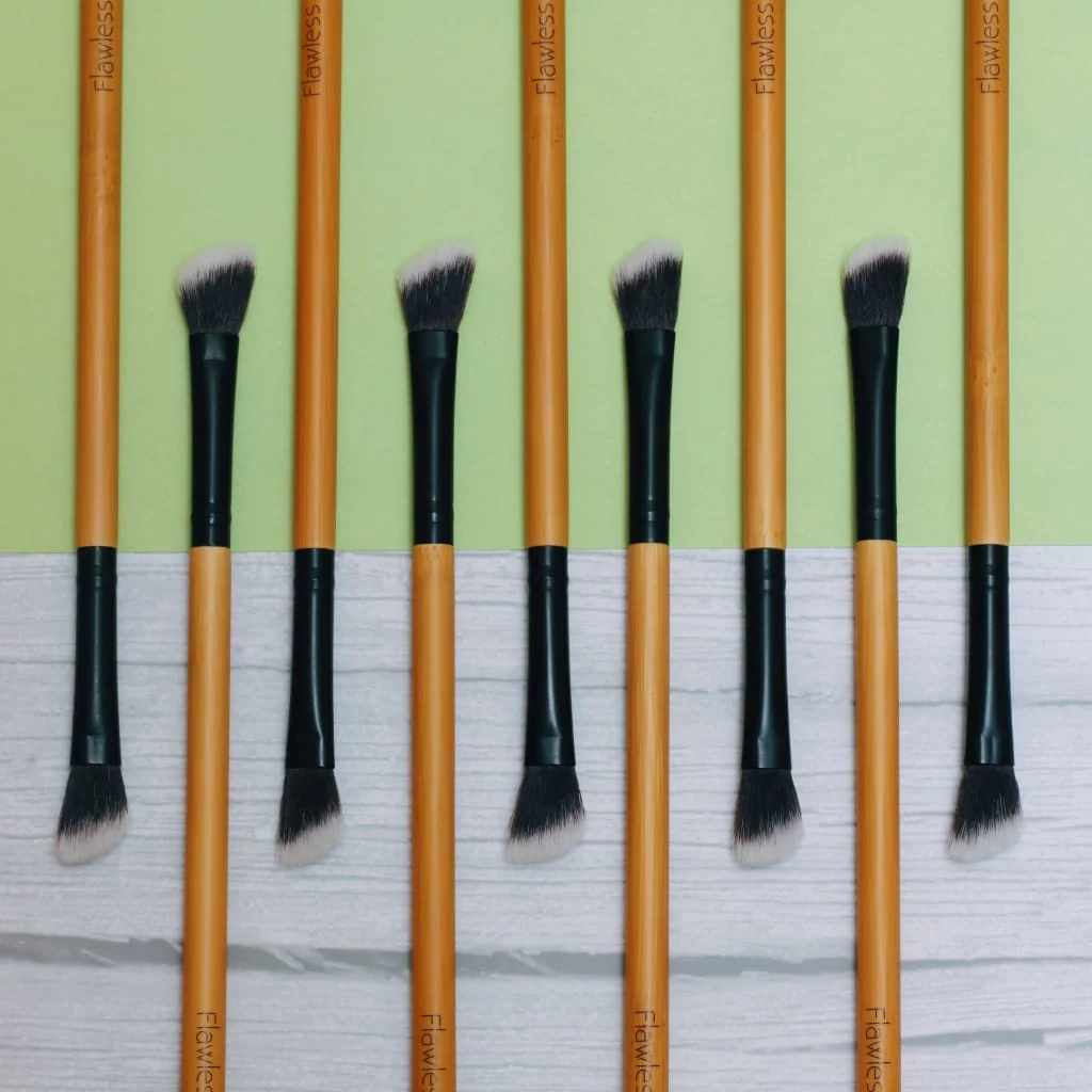 Angled Blending Bamboo Makeup Brush - Vegan, and Eco friendly - Image 2