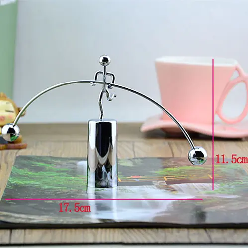 Newton Cradle Desk Toy - Image 8