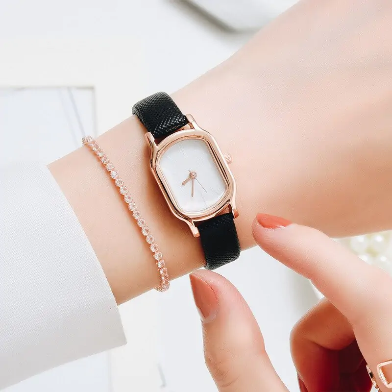 Oval Dial Retro Watch - Image 2