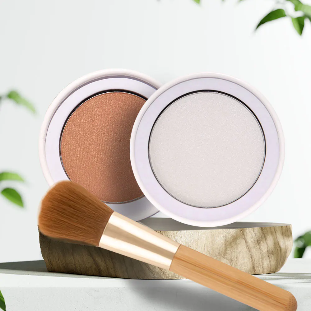 Illuminating Powder - Certified Organic - Image 3