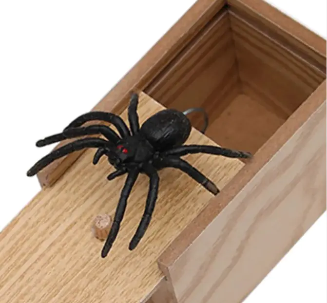 Prank Spider Wooden Scare Box - Image 2