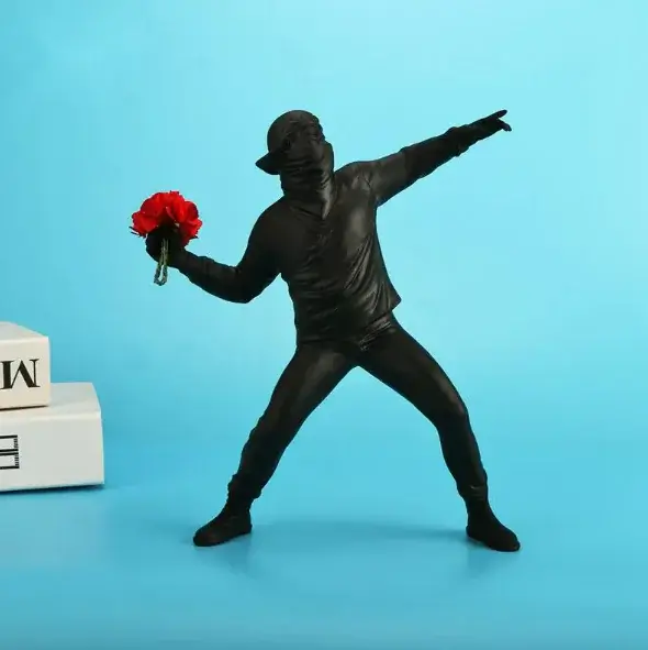 Resin Flower Launcher Statue - Image 2