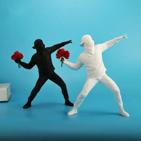Resin Flower Launcher Statue - Image 3