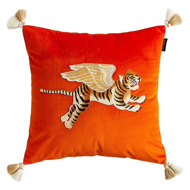 Retro Velvet Flying Tiger Embroidery Cushion Cover - Image 9