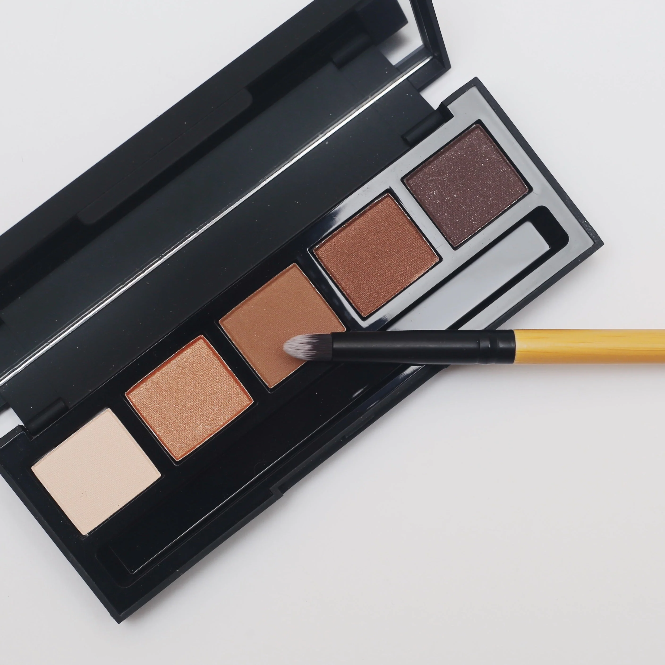 The Flawless Bamboo Smudge Brush - Image 4