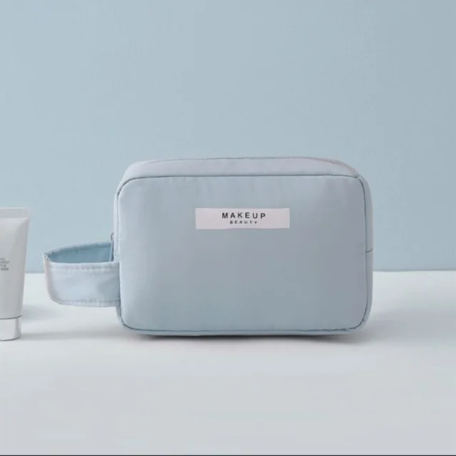 Stylish Makeup Bag Organizer - Image 12