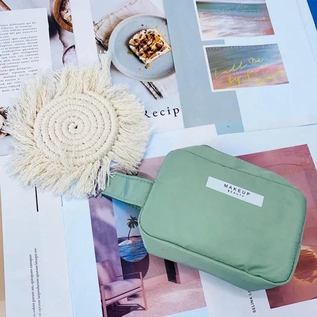 Stylish Makeup Bag Organizer - Image 14