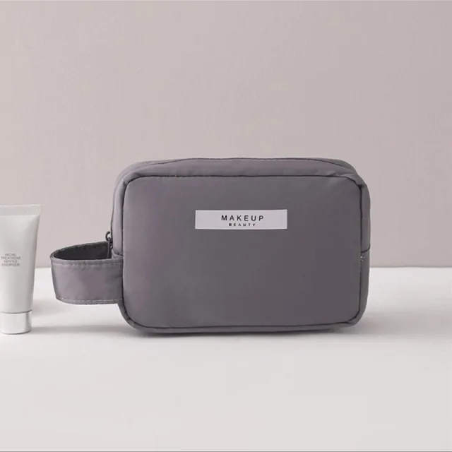 Stylish Makeup Bag Organizer - Image 19