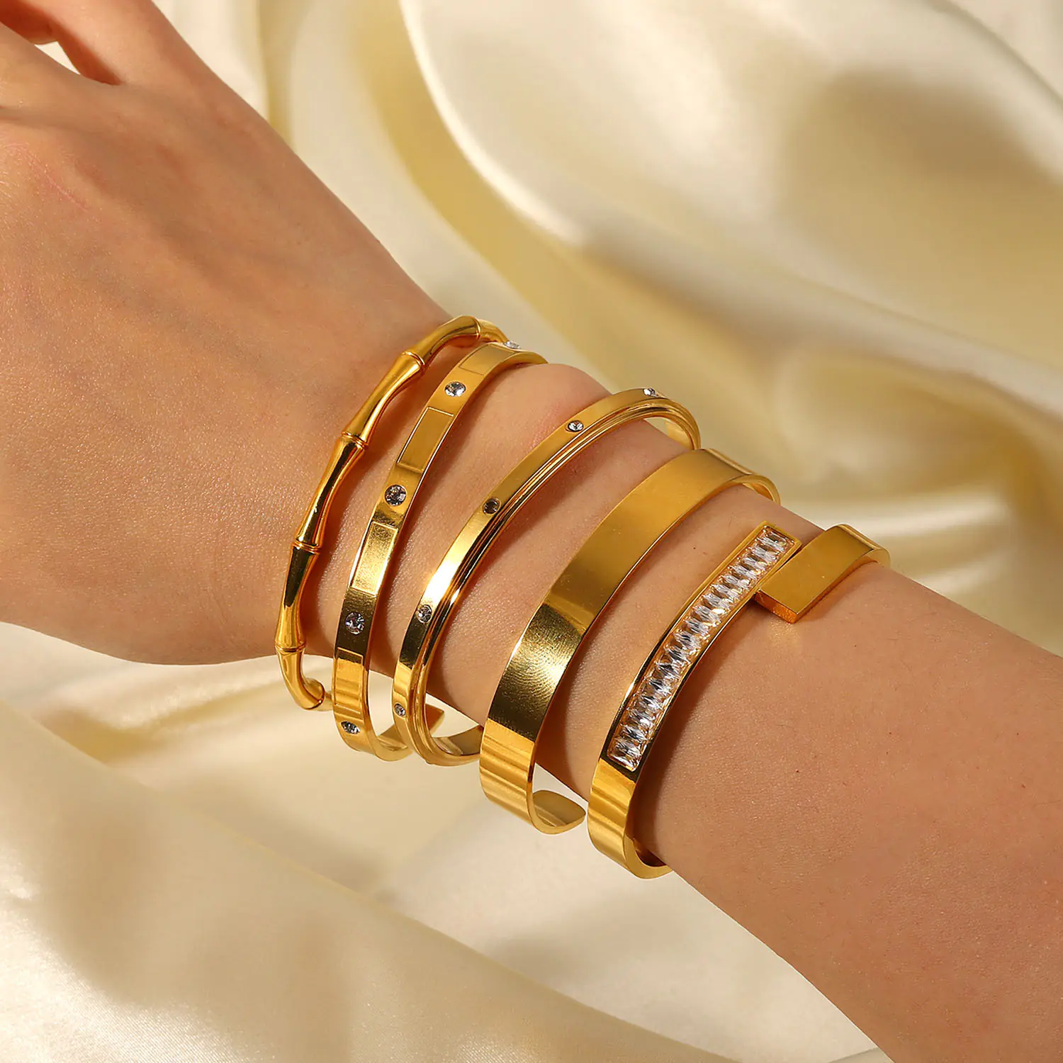 Vintage Stainless Steel Bracelet for Women - Image 3