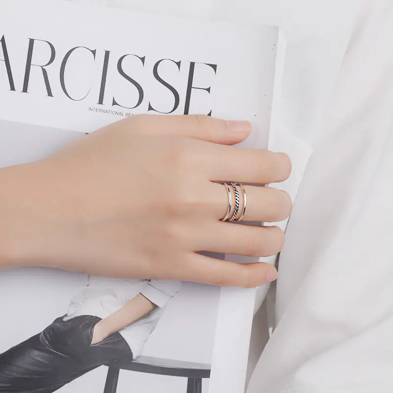 Vintage Thai Silver Personalized Weaving Fashion Ring - Image 2