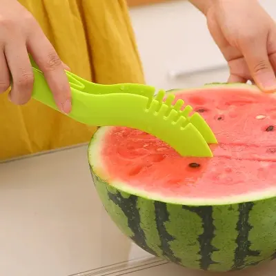 Watermelon and Melon Slicer - Plastic Fruit Cutter - Image 3