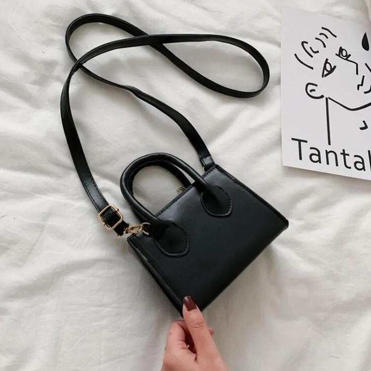 Women's Small Shoulder Handbag - Image 10